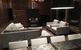 Villas Karhunpesä